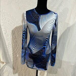 White Fox mini skirt set, size‎ small